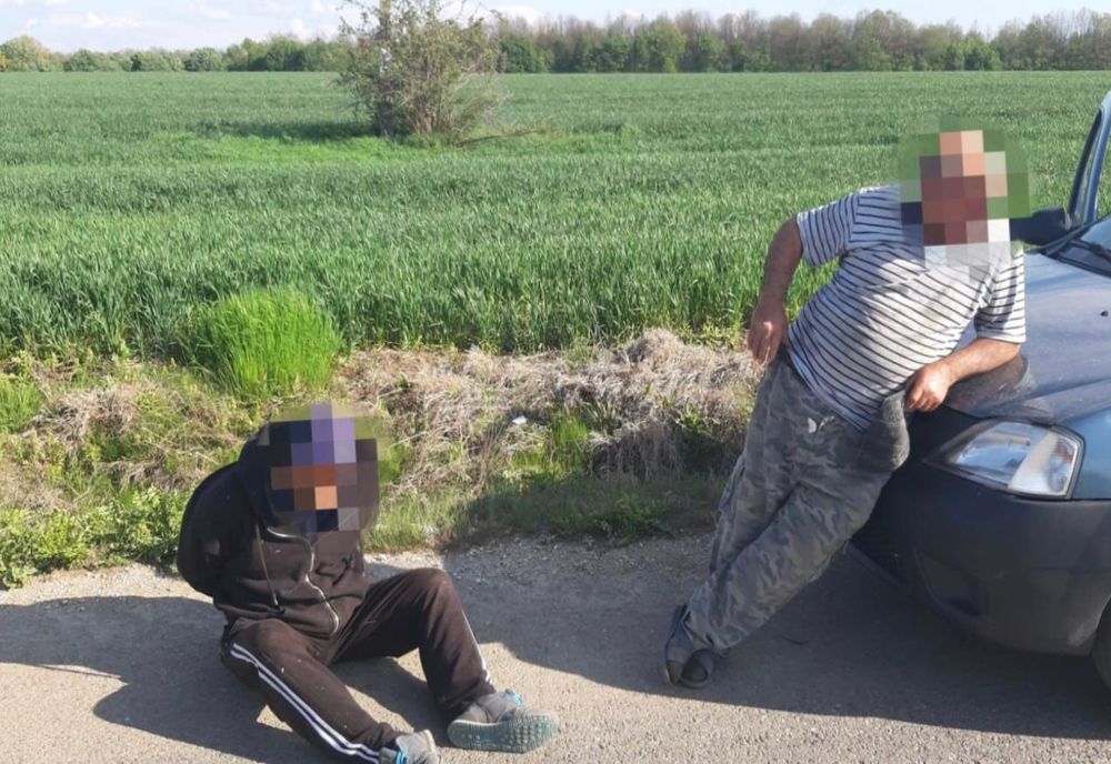 Video-Zece braconieri urmăriți de jandarmi, după ce au fost pescuit ilegal!