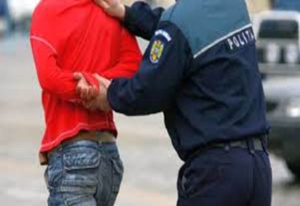 Arestat pentru ultraj după ce a ameninţat un poliţist!