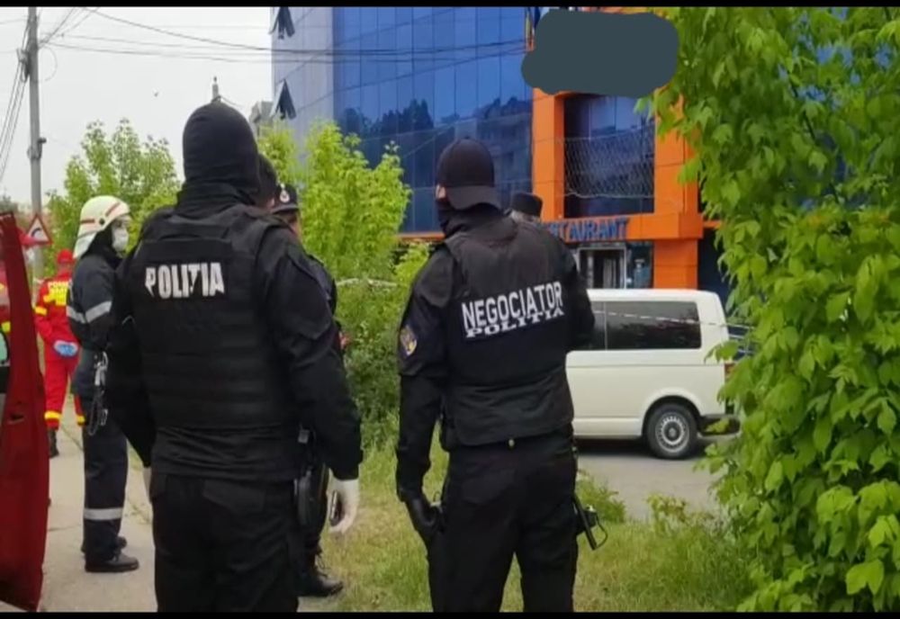 Video-Tentativă de sinucidere într-un centru de carantină din Piteşti!