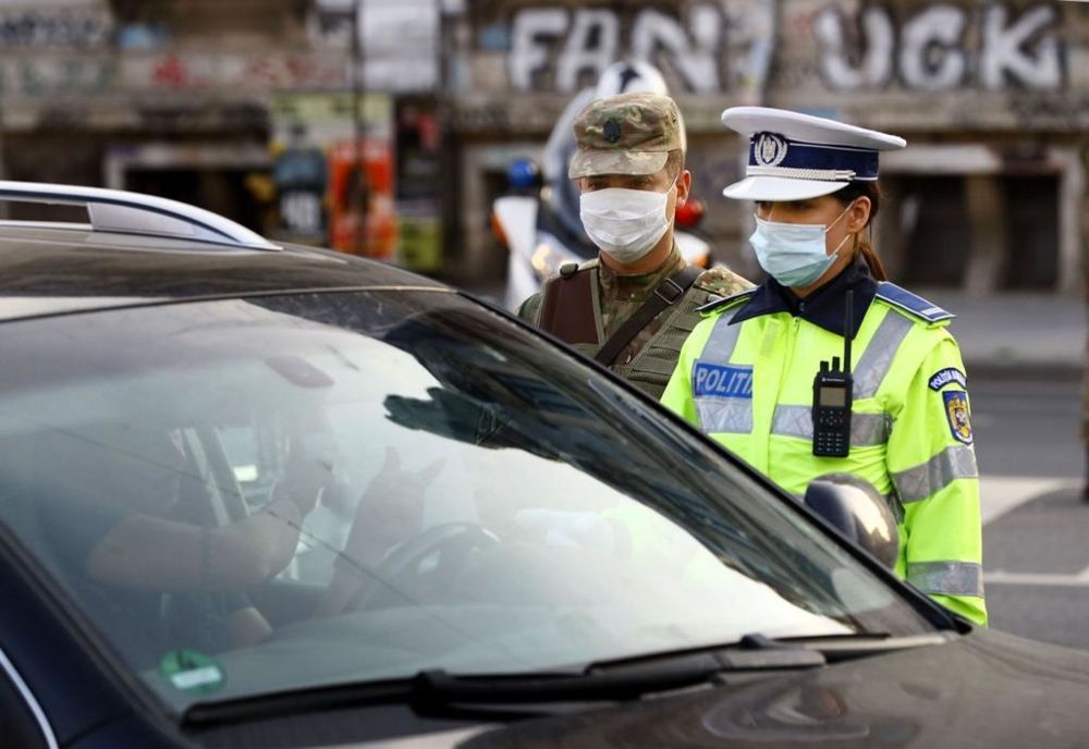 Trei argeşeni amendaţi că au încălcat măsura izolării