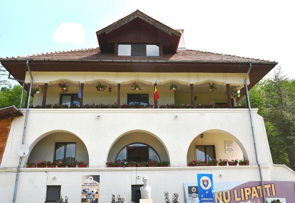 Acces gratuit la Centrul de Cultură "Dinu Lipatti"