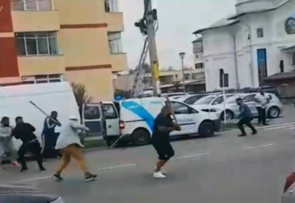 Condamnat pentru încăierare şi furturi din societăţi