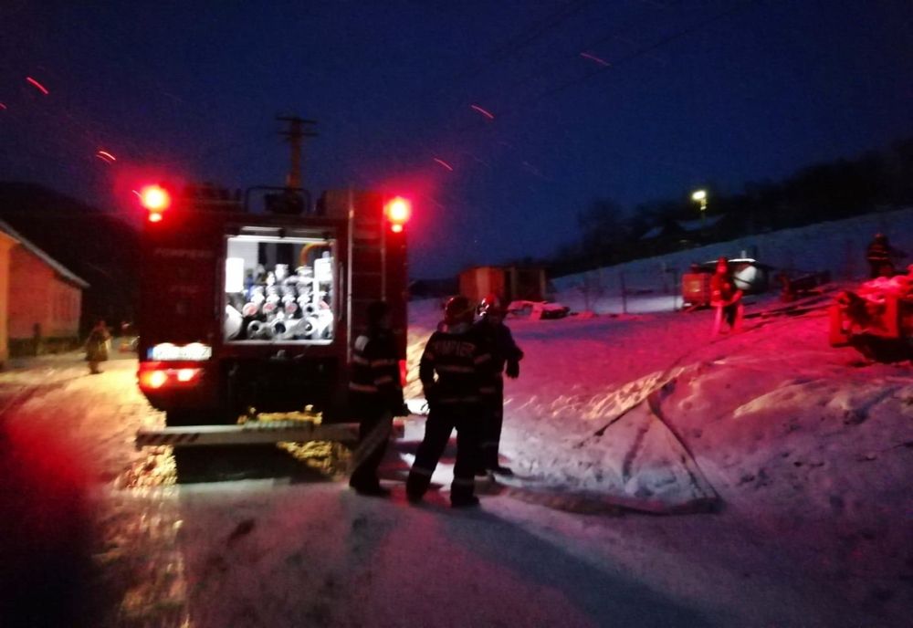 Incendiu la un autovehicul pe A1