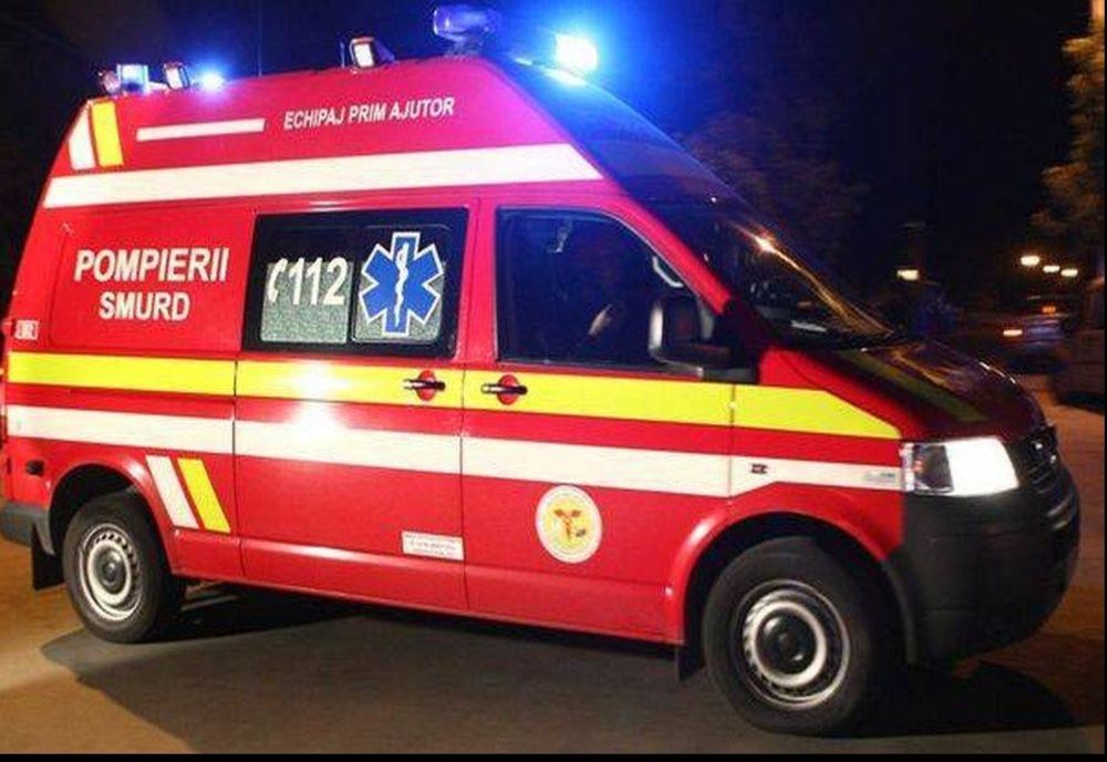 Tragedie în noaptea de Anul Nou: o fetiță de 10 ani a murit, după ce a fost lovită de o mașină la colindat