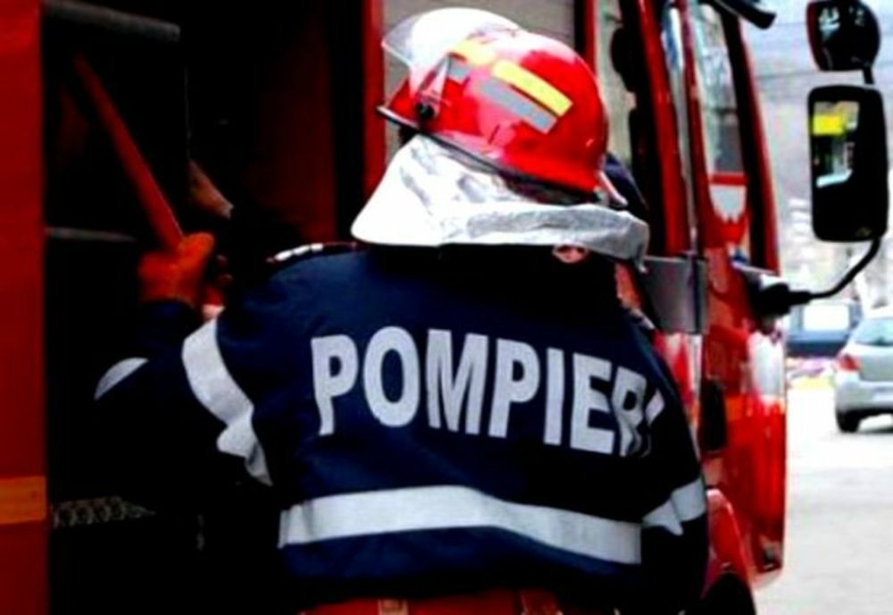 Explozie urmată de incendiu în Câmpulung