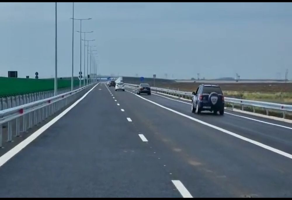 VIDEO. Un nou tronson al Drumului Expres Craiova-Piteşti, dat în circulaţie