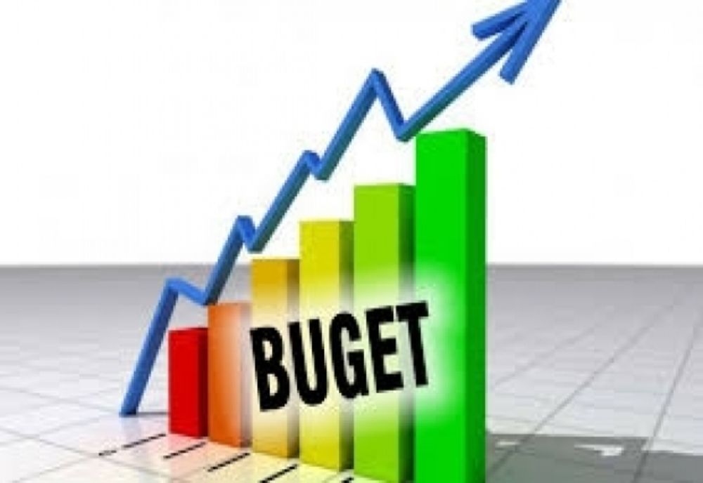 Guvernul a aprobat creşterile salarile în sistemul public. Cine va beneficia