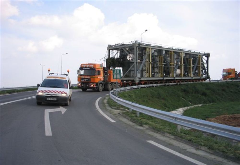 Transporturi agabaritice, în convoi, astăzi și mâine. Restricții de circulație