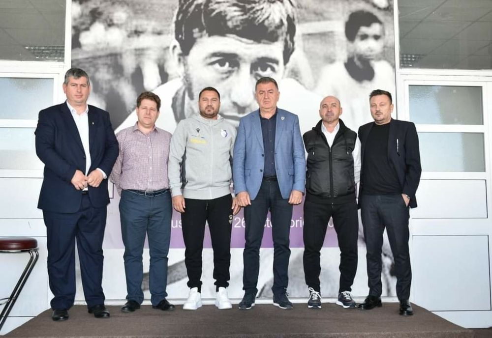 Cine este noul antrenor al FC Argeș