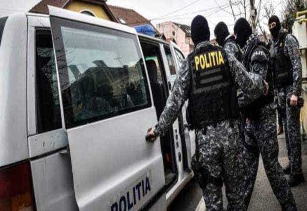 ACŢIUNI DE AMPLOARE ÎMPOTRIVA CRIMINALITĂŢII ORGANIZATE LA PITEŞTI