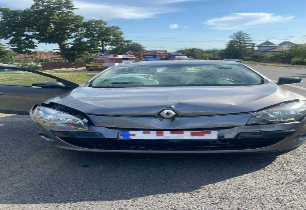 Accident rutier pe DN 65: Două persoane rănite și transportate la spital
