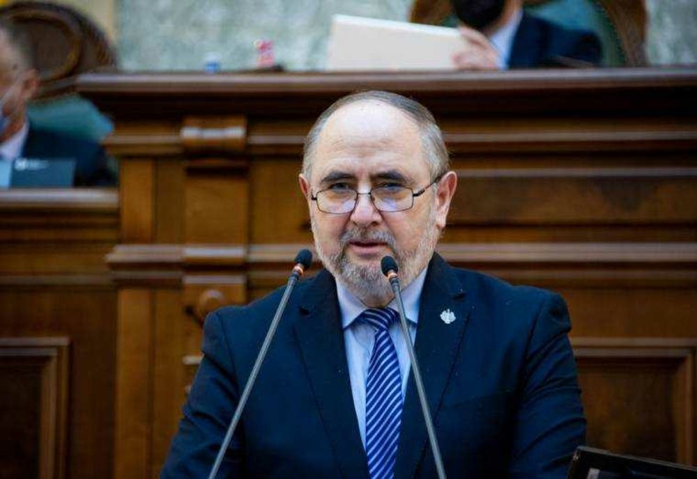 SENATORUL PNL DE ARGEȘ, DĂNUȚ BICA ADRESEAZĂ MINISTRULUI EDUCAȚIEI ÎNGRIJORĂRI PRIVIND STRUCTURA PERSONALULUI DIDACTIC DIN ÎNVĂȚĂMÂNT