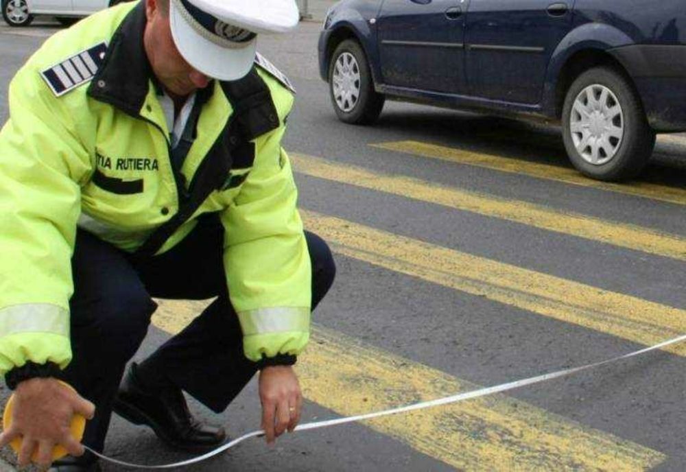 ACCIDENT GRAV: FATĂ DE 14 ANI LOVITĂ DE MAȘINĂ PE O TRECERE DE PIETONI ÎN BĂBENI, VÂLCEA