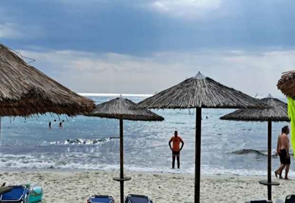 APA DIN MAMAIA, CONFORMĂ CU STANDARDELE DE SĂNĂTATE