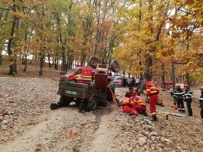 A murit strivit sub tractor 0
