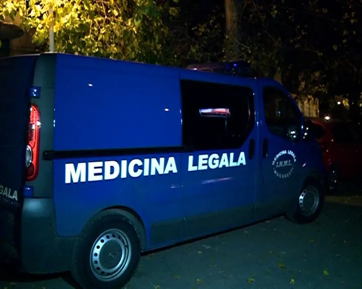 barbat de 32 de ani gasit spanzurat in apartament