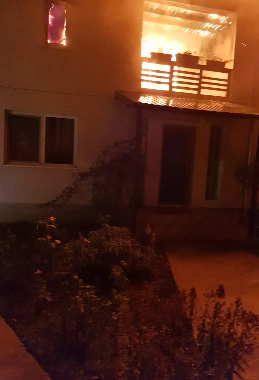casa transformata in torta la Leordeni