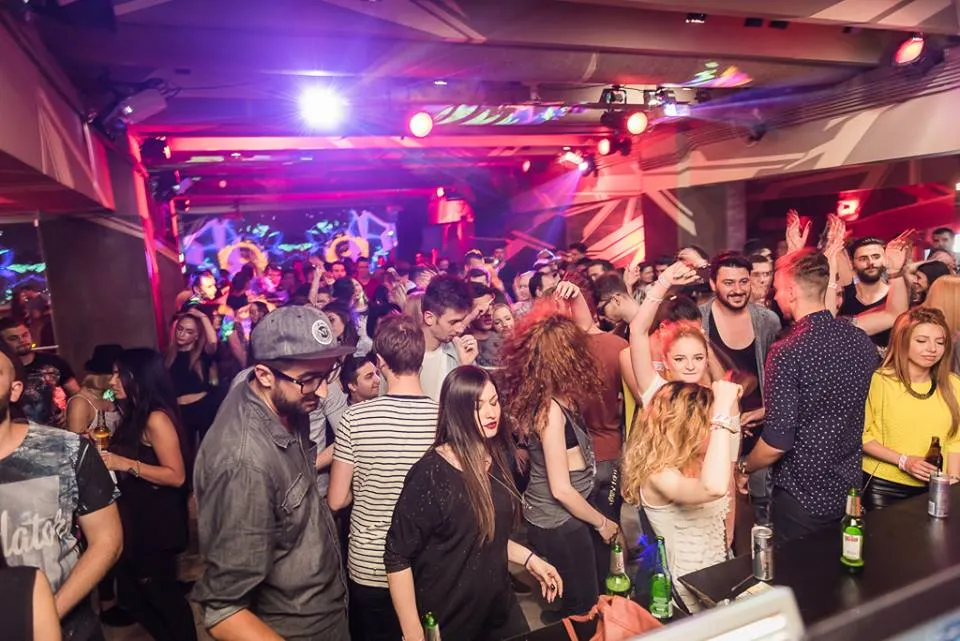 pompierii au facut controale din cluburi si discoteci. 1