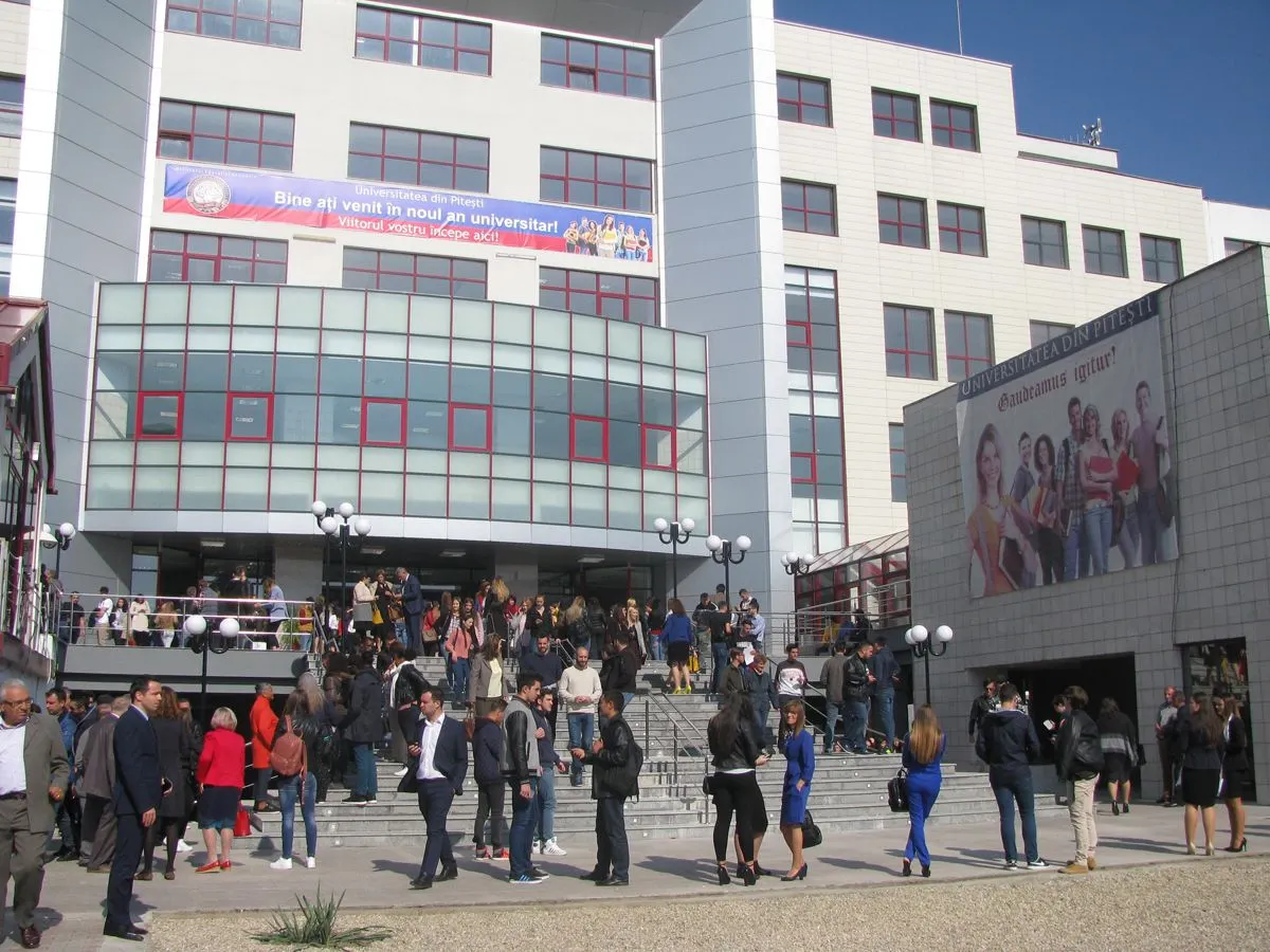 an universitar