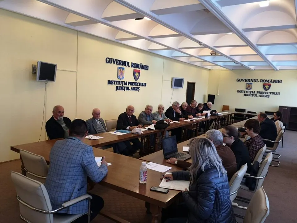 Întâlnire cu vârstnicii la prefectură 1 (1)