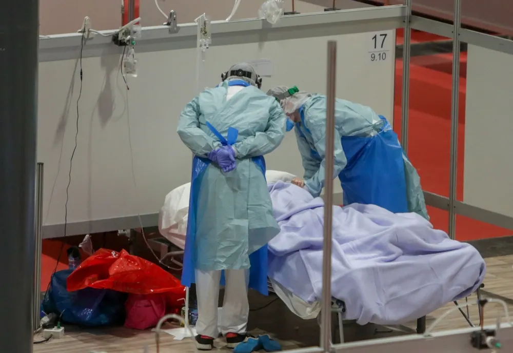 Bărbat cu coronavirus din Argeş, transferat la Caracal, a murit