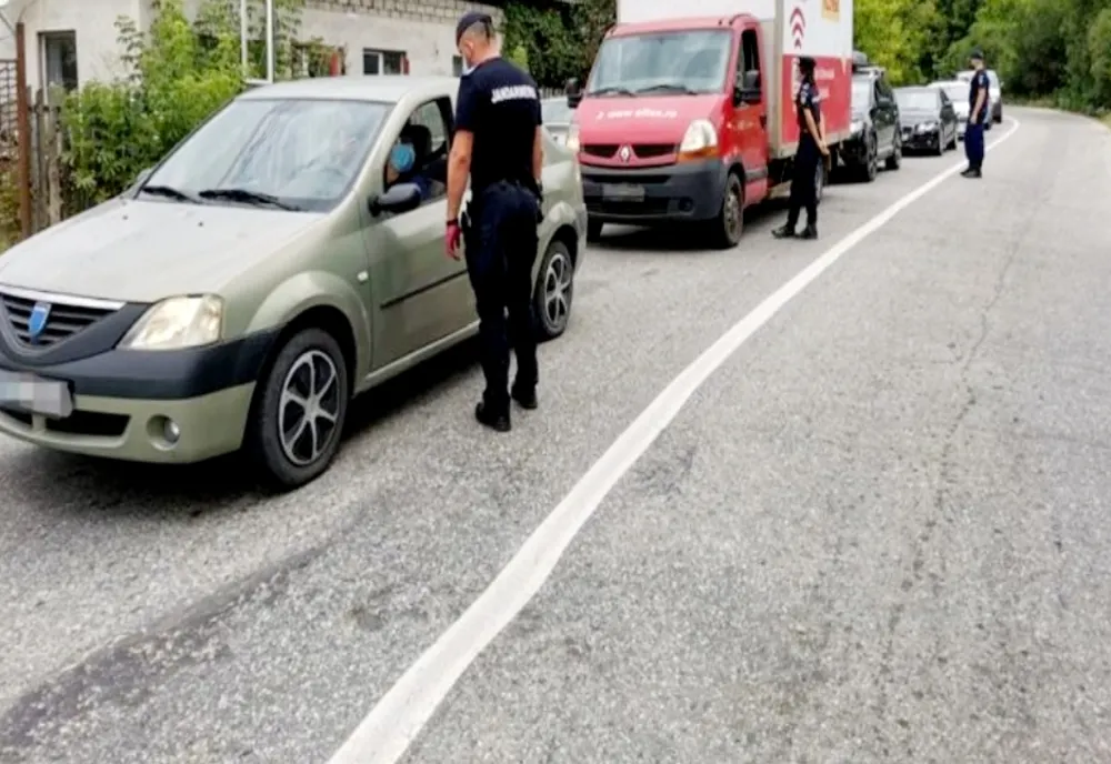 Restricții în Râca, Brăduleţ şi Şuici. Ce activități au fost suspendate