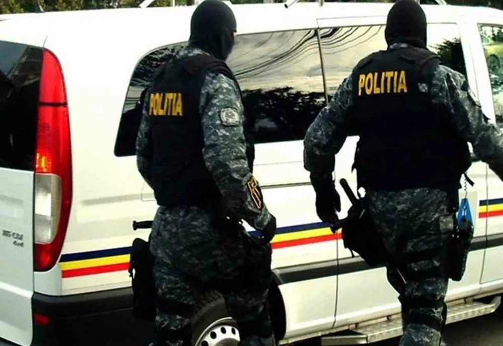 Percheziții. Grupare infracțională destructurată