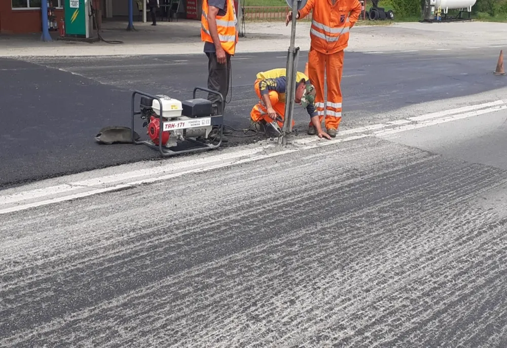 Trafic restricţionat, în continuare, între Slatina şi Piteşti
