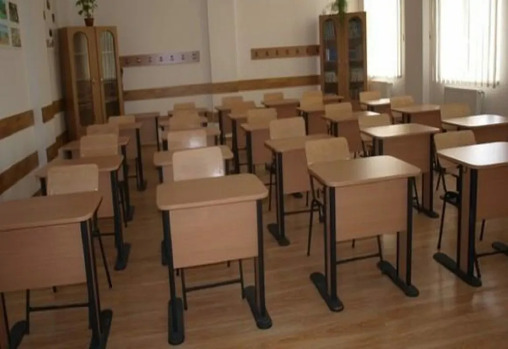 Noi școli în sistem online. Localități în carantină. Unde se întâmplă