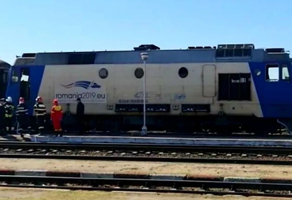 Locomotivă în flăcări
