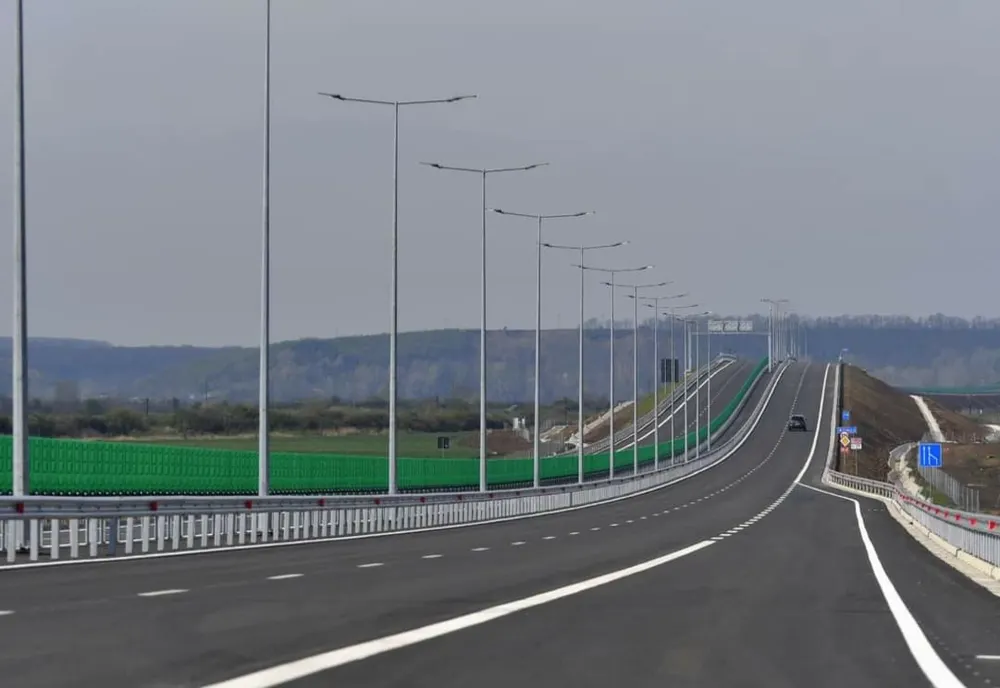 Începând din această seară se va putea circula pe prima porțiune din Drumul Expres Pitești Craiova