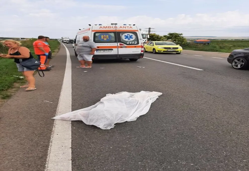 ACCIDENT PE DN7, LA BASCOV, ÎN URMA CĂRUIA TREI PERSOANE AU MURIT
