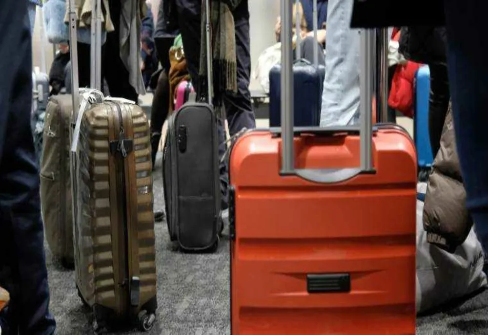 PROBLEME LA AEROPORTUL OTOPENI: PASAGERII AU AVUT PARTE DE ORE DE COȘMAR
