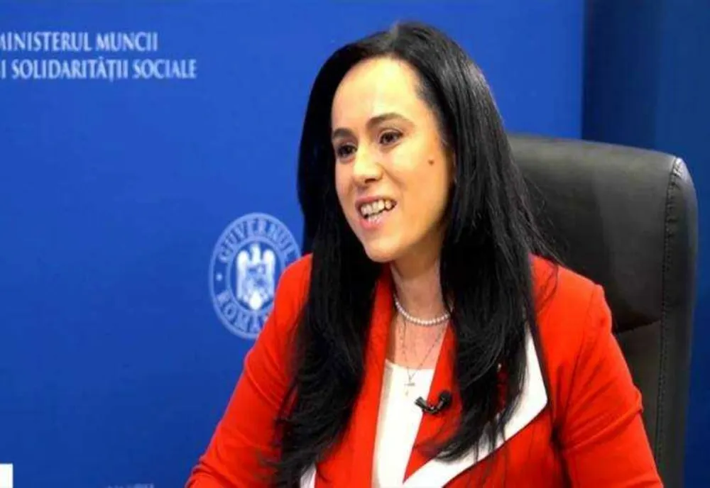 MINISTRUL SIMONA BUCURA-OPRESCU, LA BURSA ANGAJATORILOR DE LA PLOIEȘTI: ”ÎMPREUNĂ PUTEM REDA ROMÂNILOR DE PRETUTINDENI ÎNCREDEREA CĂ SE POT ÎMPLINI PROFESIONAL ȘI AICI, ACASĂ!”