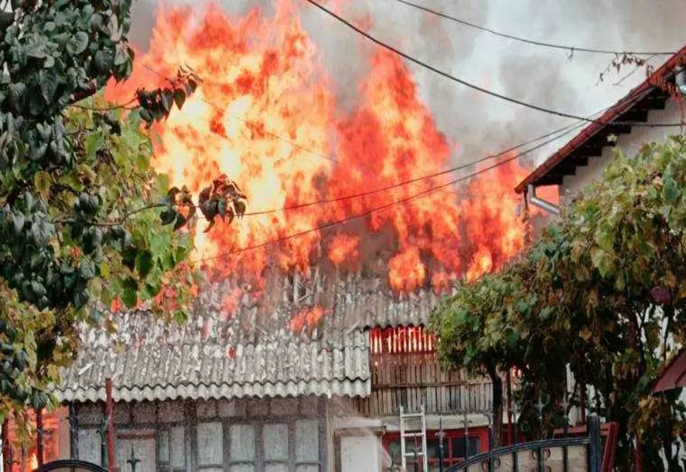 INCENDIU DEVASTATOR ÎN ȚIȚEȘTI, VALEA STÂNII