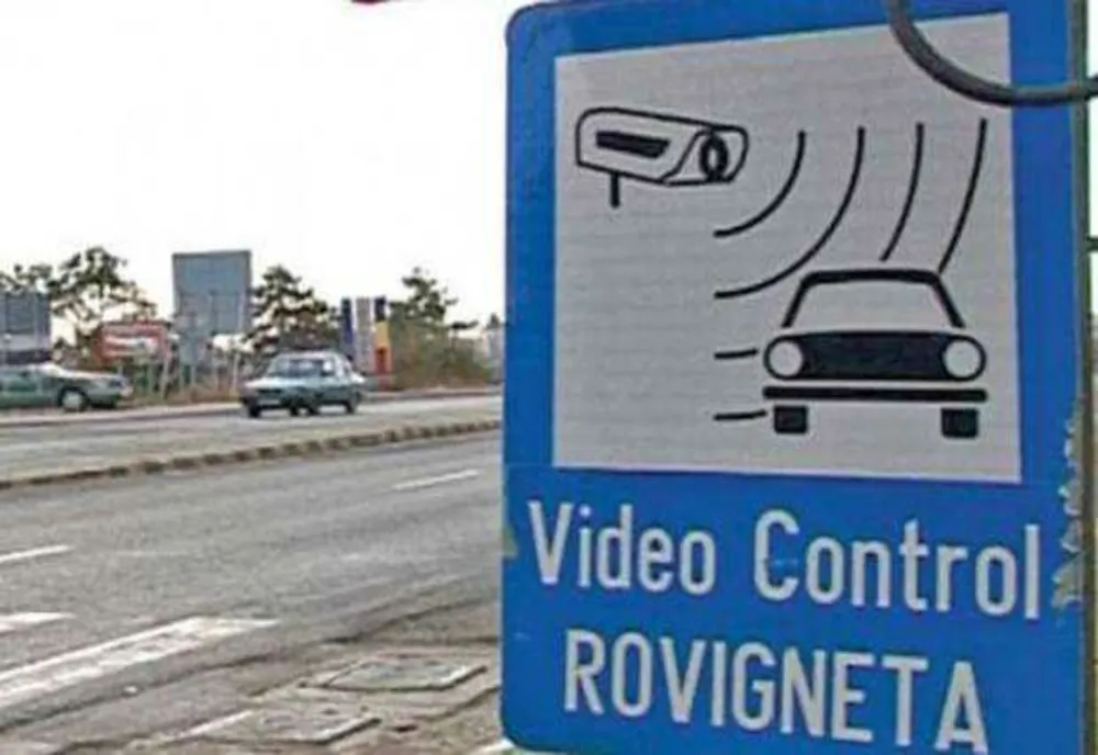 NOI MODIFICĂRI PRIVIND PLATA ROVINIETEI: ȘOFERII POT ACHITA TAXA PENTRU ZIUA ÎN CURS ȘI URMĂTOARE