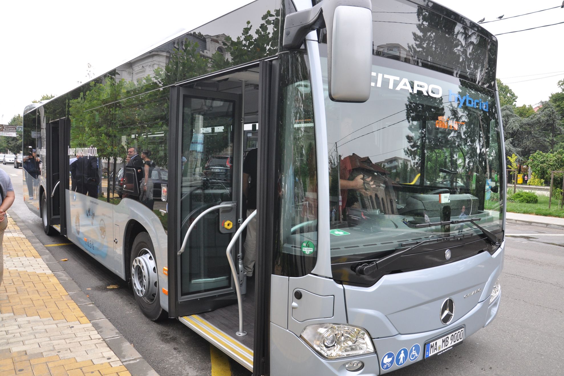 autobuz hibrid-pitesti 1
