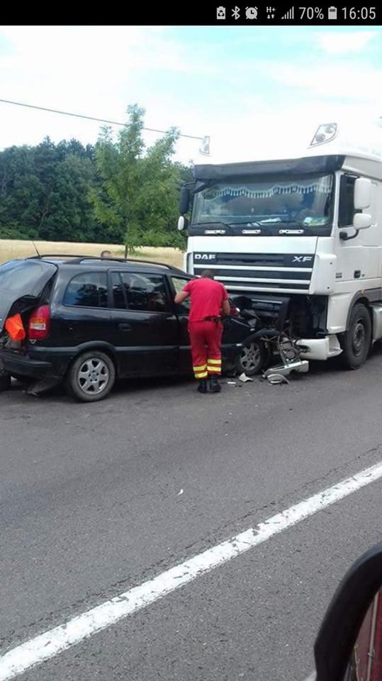 accident cu descarcerare pe DN 7, la Moraresti