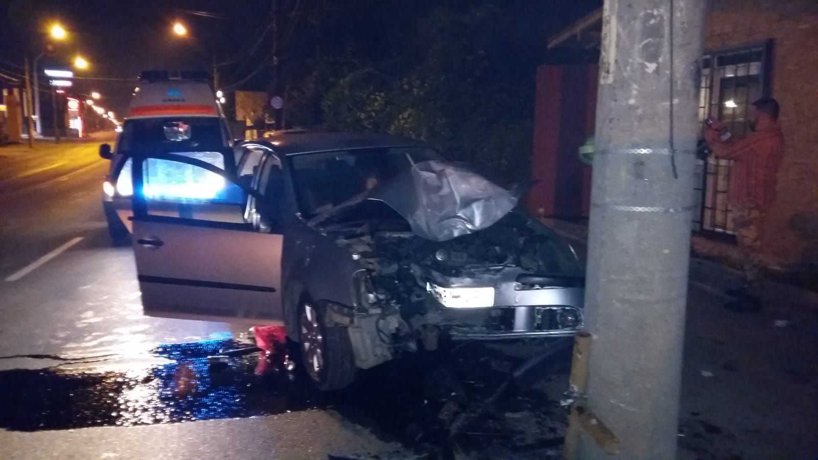 trei raniți după ce șoferița a adormit 1