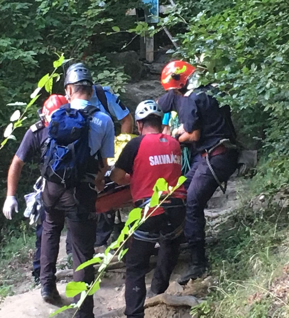 A murit la manastire 4