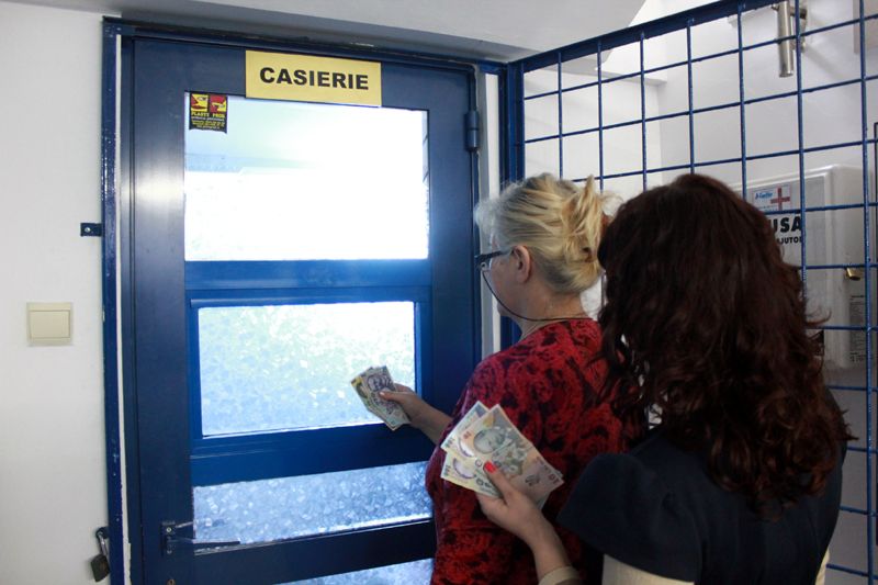 Restantierii risca sa le fie ipotecate casele