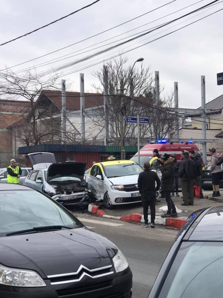 accident cu un taxi