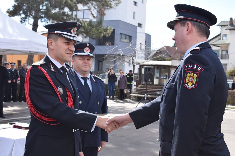 avansări în grad la ISU