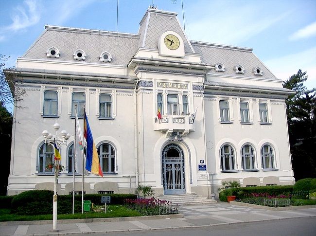 Primaria-Pitesti angajeaza