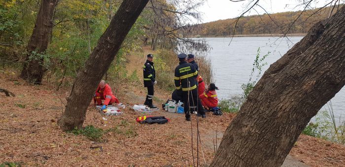 S-a sinucis aruncandu-se in lac la Babana