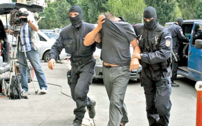 Bătăuși condamnați la șase ani după comiterea faptei