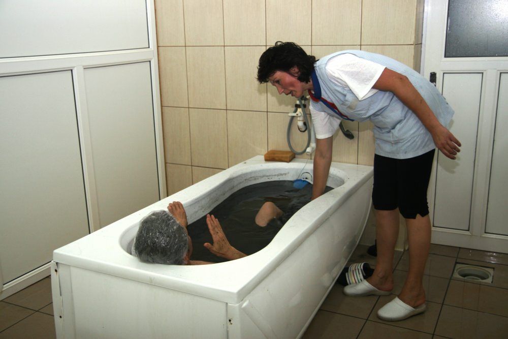 Bilete de tratament repartizate pentru pensionari din Argeş