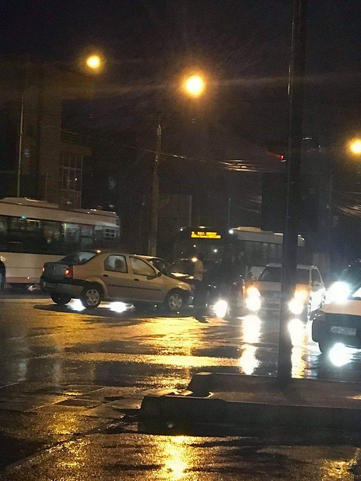 Nu a acordat prioritate si a ranit o femeie 2