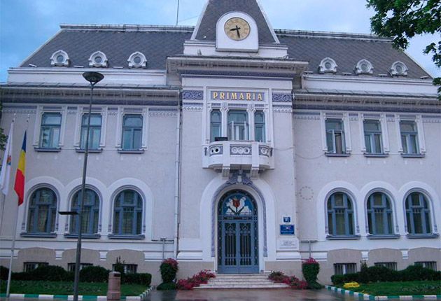 Primăria Pitești angajează