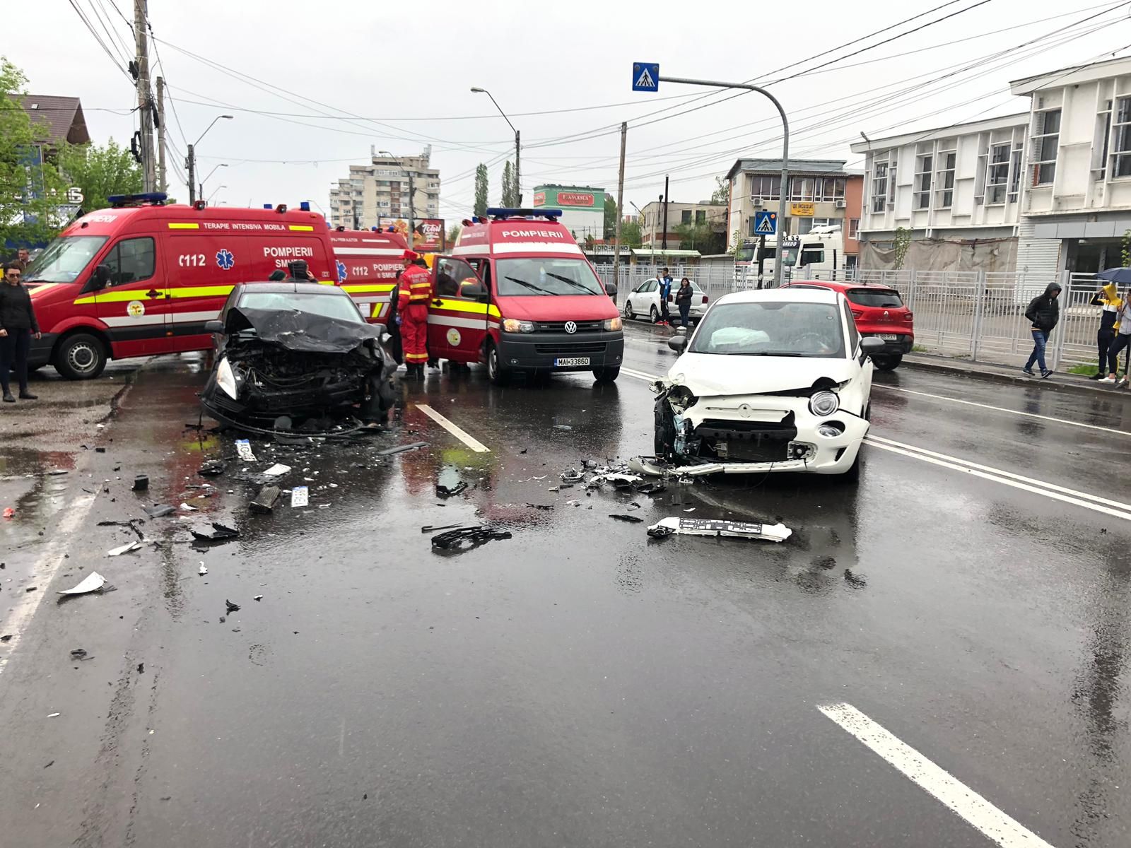 carambol cu 3 mașini implicate